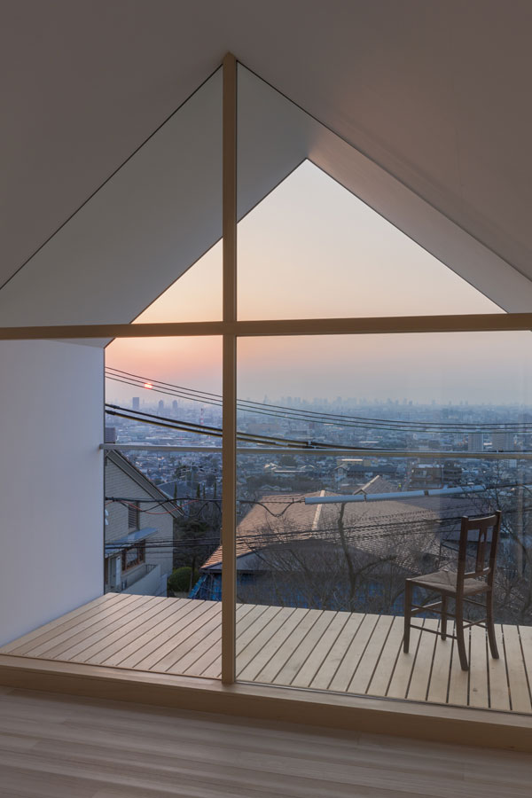 Tato Ishikiri's House Japan view