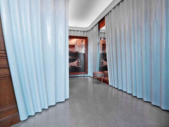 Paris apartment by Ramy Fischler unusual curtains