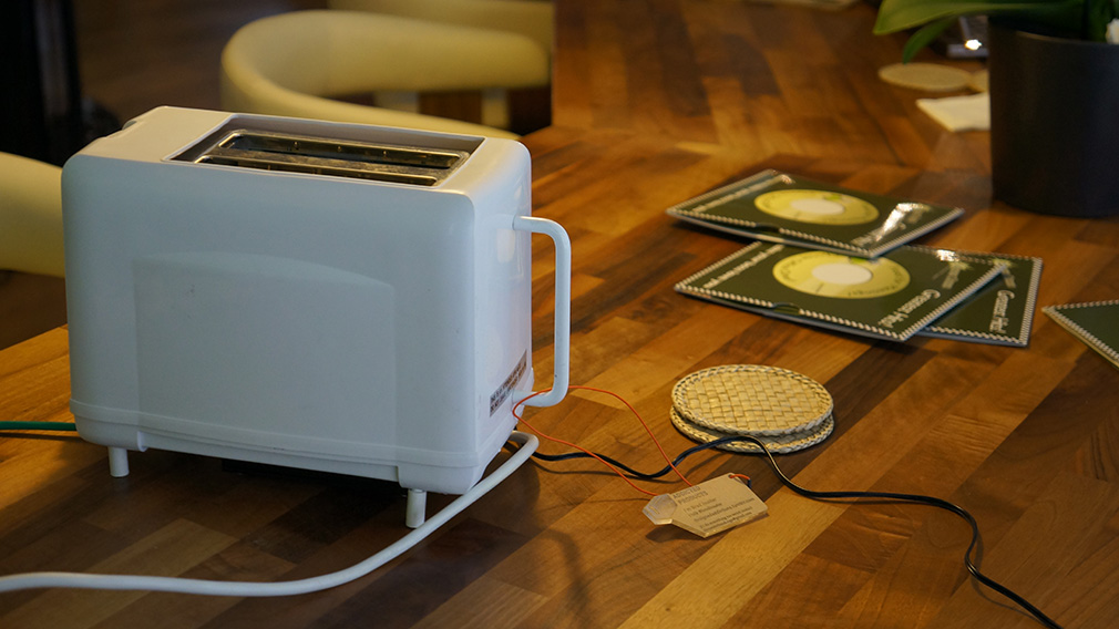 addicted products toaster high tech