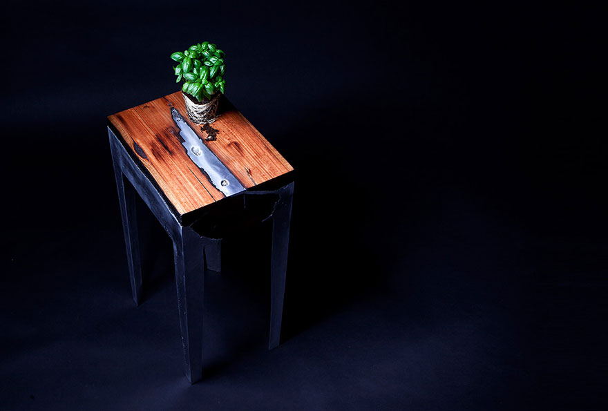 Hilla Shamia table with plant
