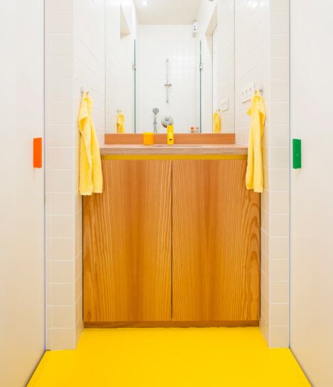 alpine chalet bedroom design bathroom