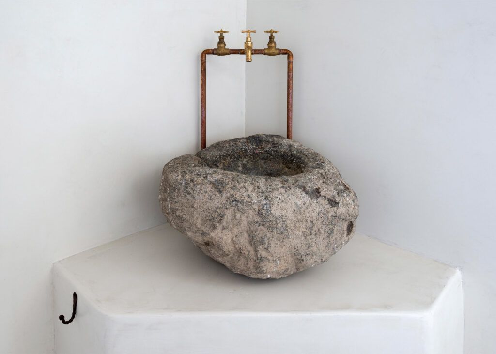 Sterna Nisyros Residence boulder sink