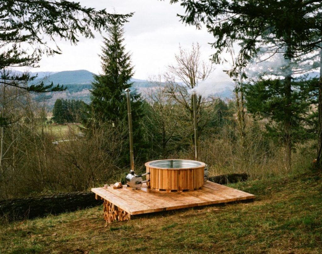 Treehouse with its own Skate Park hot tub