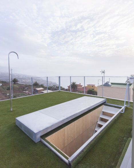 g house green roof