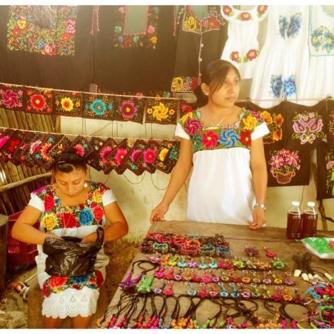 Mayan women selling their wares
