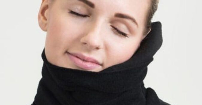 trtl travel pillow black