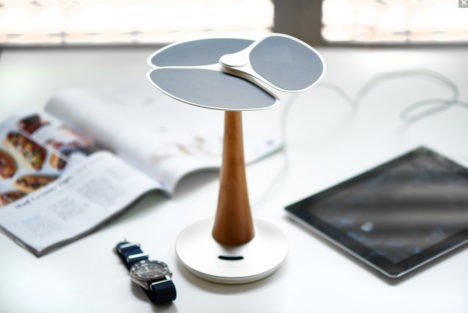 Gigko Solar Tree wireless charger