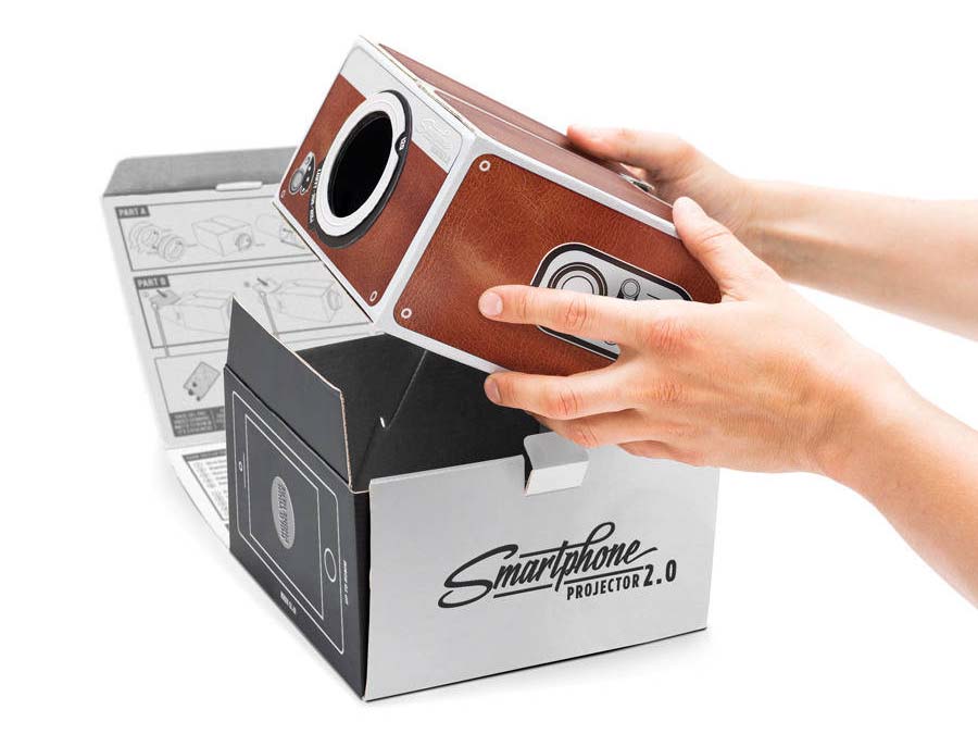 Smartphone Projector Deluxe comes fully assembled
