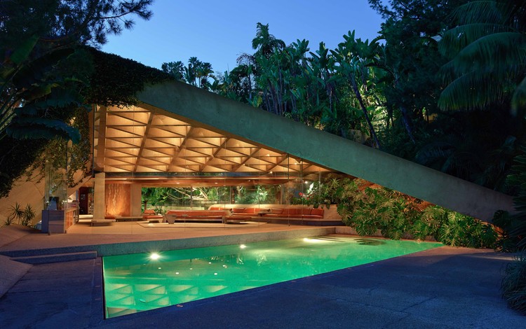Lautner house pool