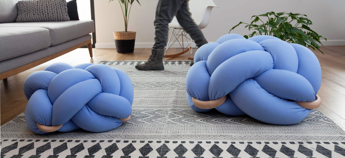 knots-cushions-blue
