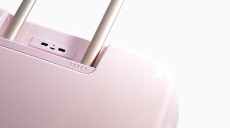 Raden smart luggage in pale pink: talk to your bag!