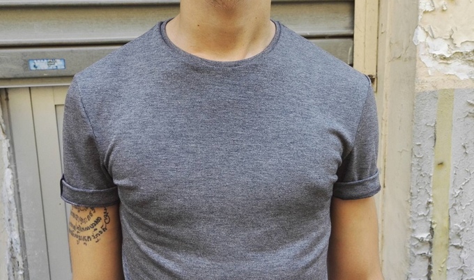 men's morph body-enhancing shirt