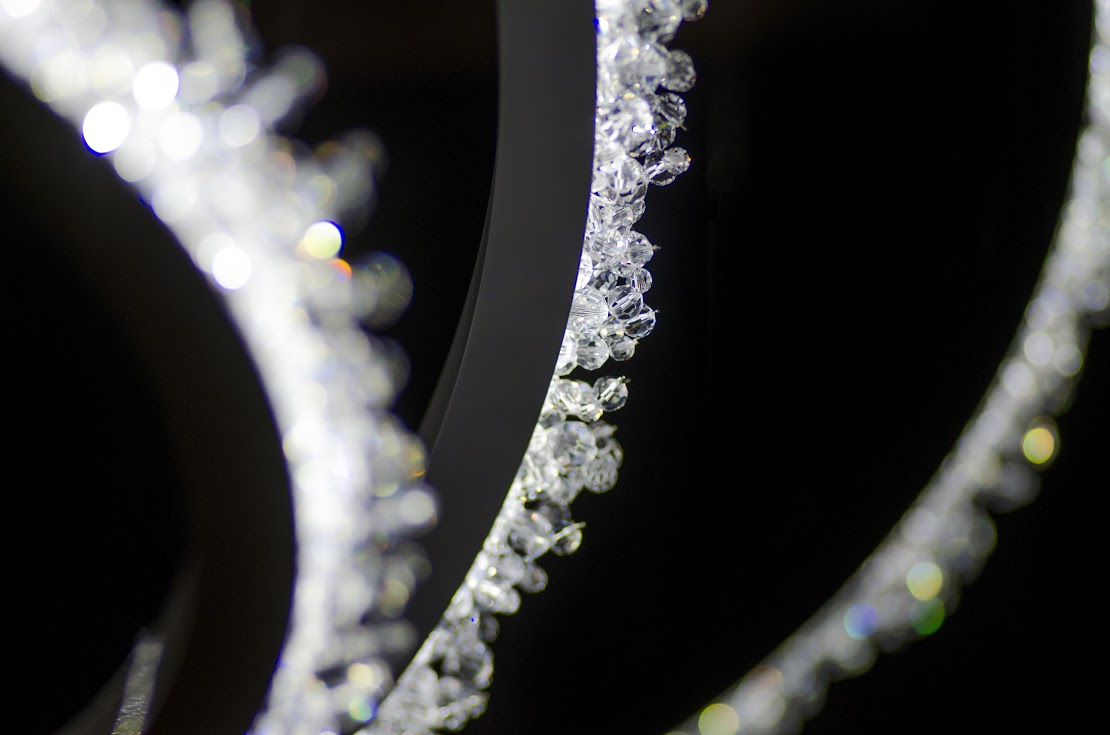 halo close up crystals