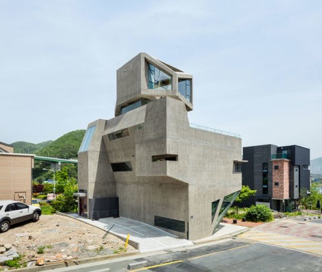 owl shaped modern house