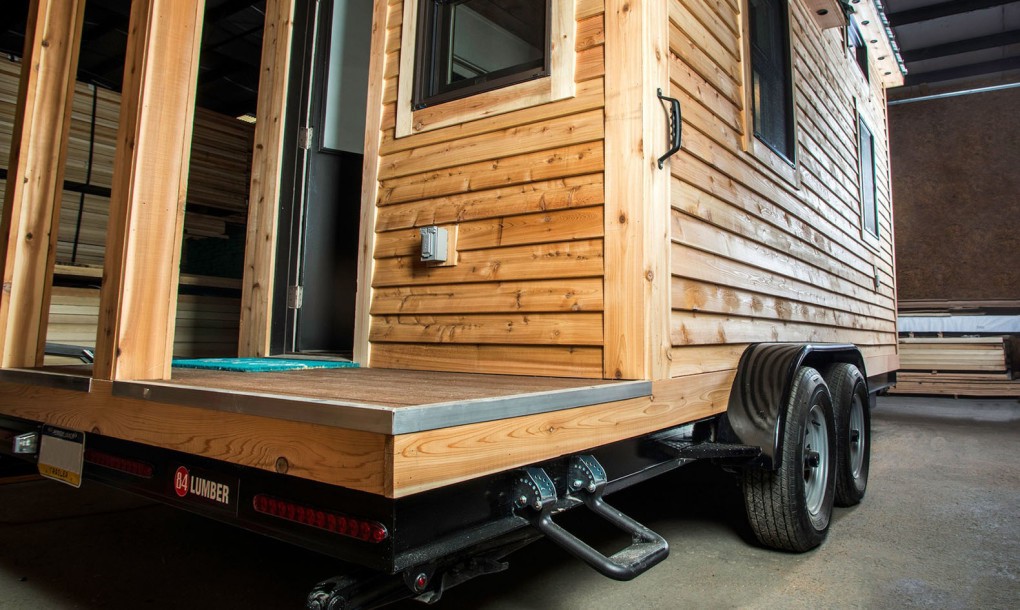 tiny house on trailer - wooden houses on wheels