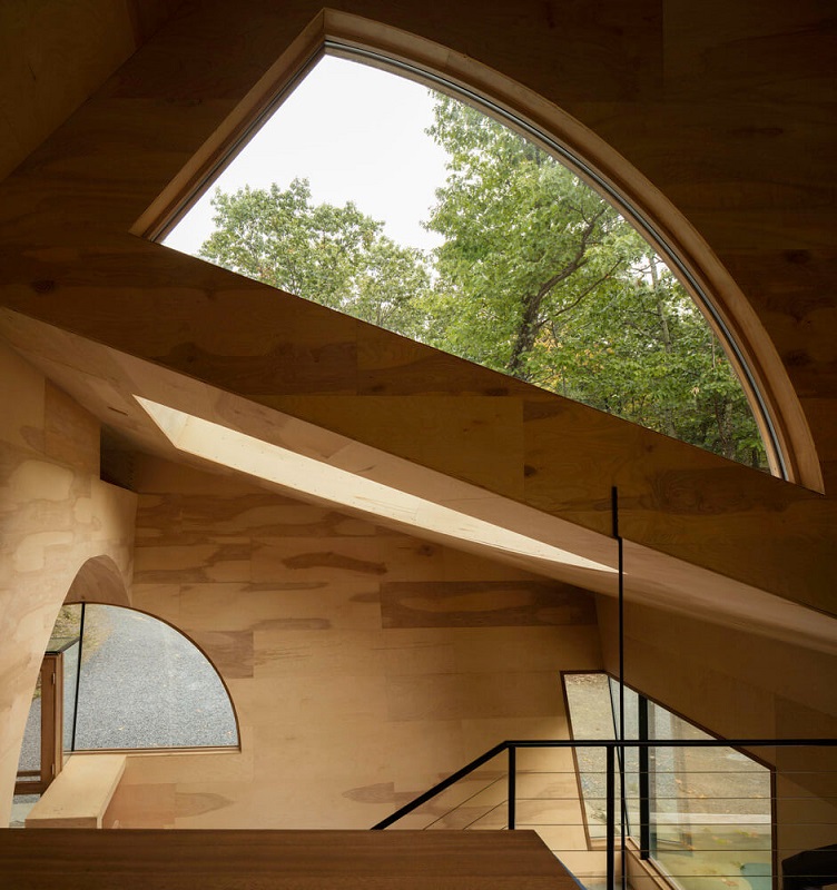 Ex of In House - Steven Holl - wood ceiling