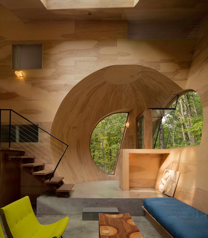 Ex of In House - Steven Holl - round shapes