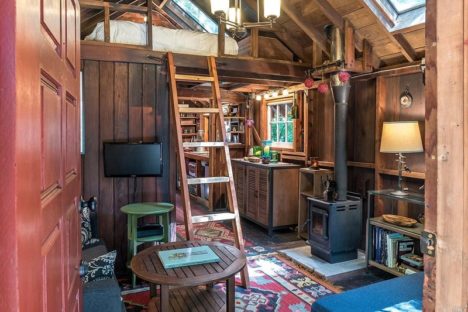 Sonoma Cabin - Interior/Loft