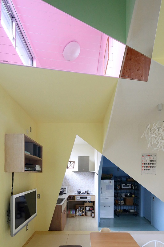 Ana House - Kochi Architect’s Studio - pastel hues
