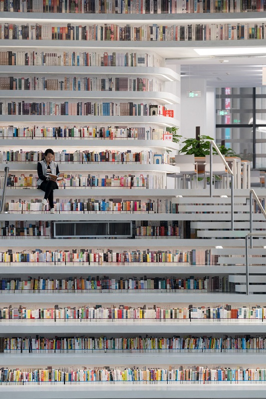 Tianjin Binhai Library - MVRDV - shelves