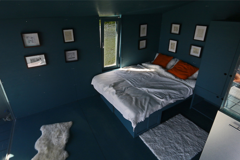DD16 Floating Cabin - BIO Architects - compact bedroom