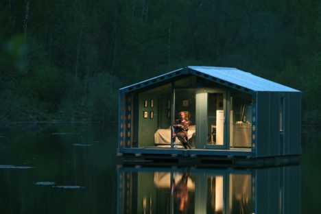 DD16 Floating Cabin - BIO Architects