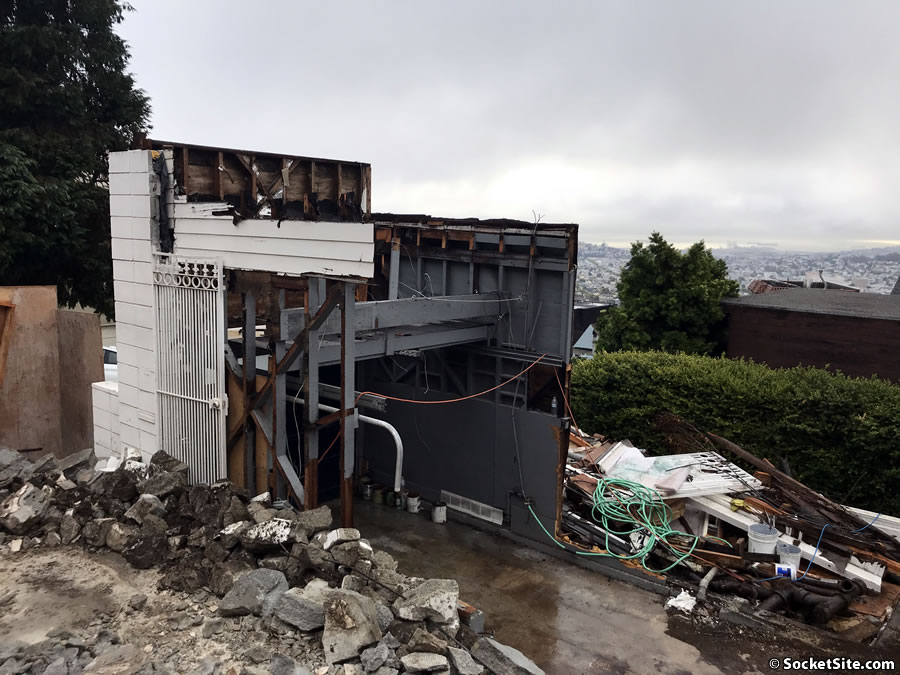 Photo of Richard Neutra's Largent House at 49 Hopkins Avenue after its demolition in 2017. 