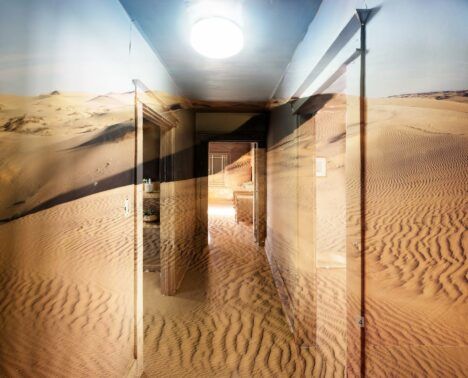 A desert hallway created by Chris Engman using his innovative 3D photography techniques.