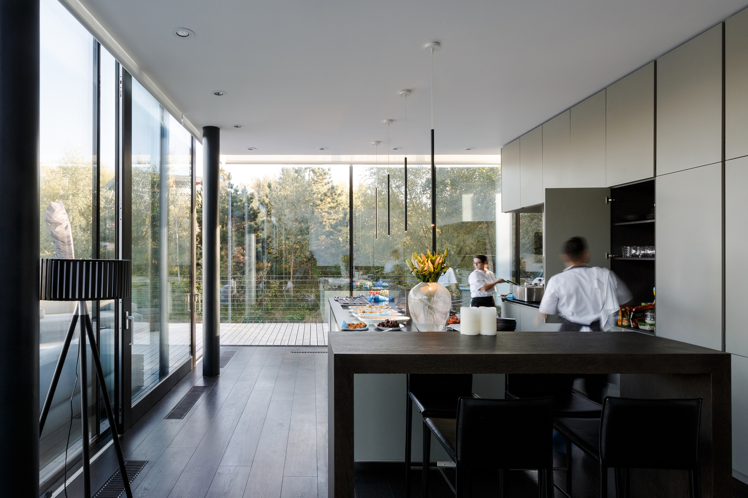 The kitchen and dining area inside Mecanoo's new "Villa on the Lake."