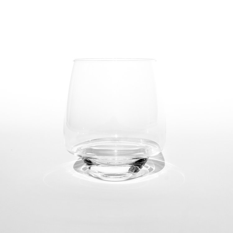 empty saturn glass upright