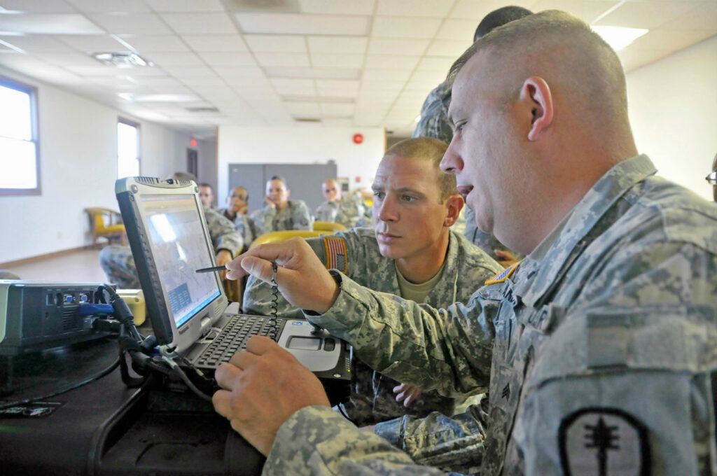 Members of the US military make use of artificial intelligence technology.