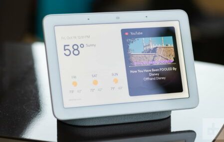 Google's new Nest Hub Max display, featuring a kill switch that disables both its camera and microphone.