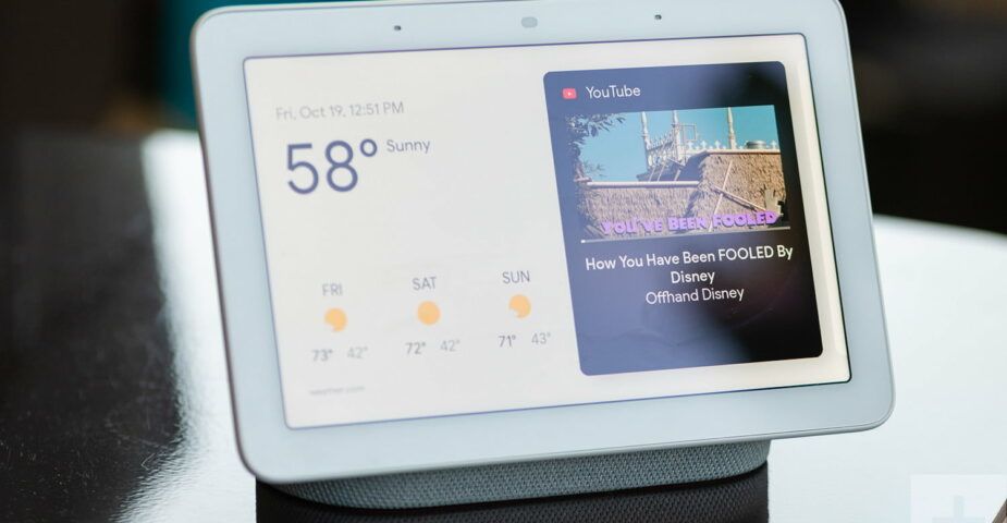 Google's new Nest Hub Max display, featuring a kill switch that disables both its camera and microphone.