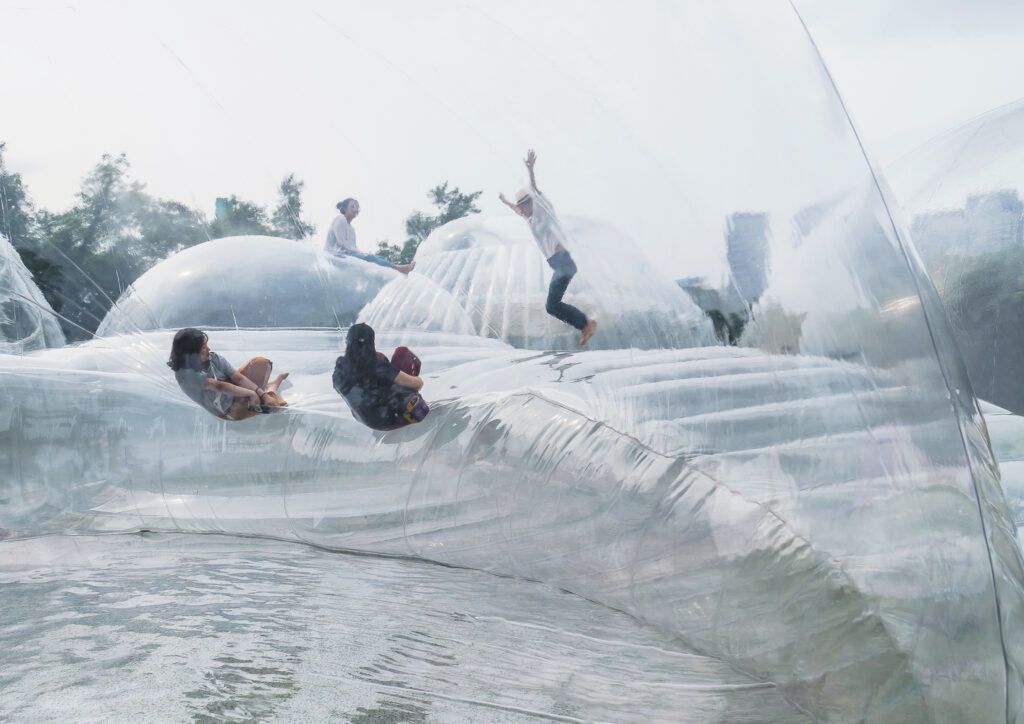 "Air Mountain," an inflatable pavilion in Shenzhen, China.