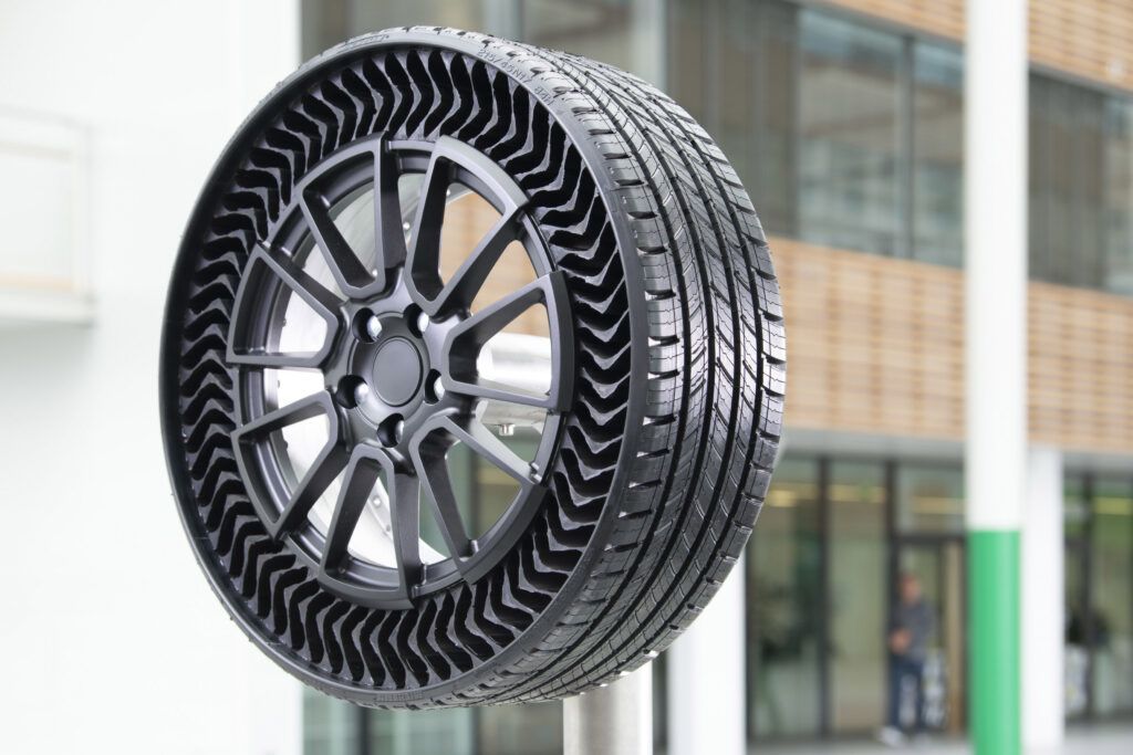 Michelin's Airless "Uptis" Tire 