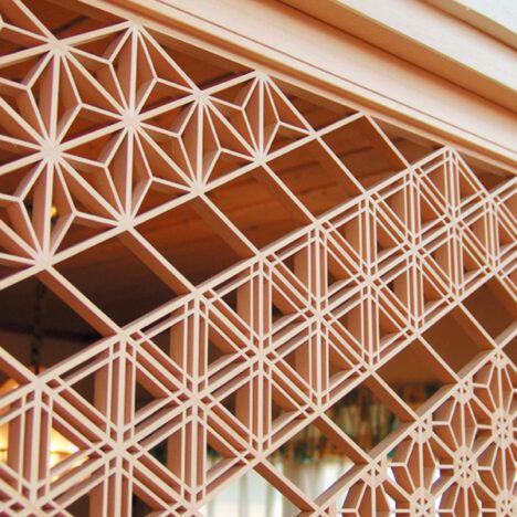 The Kumiko Ramma Screen, made by Japanese artisans and distributed by CRAFITS as part of their IPPIN project.