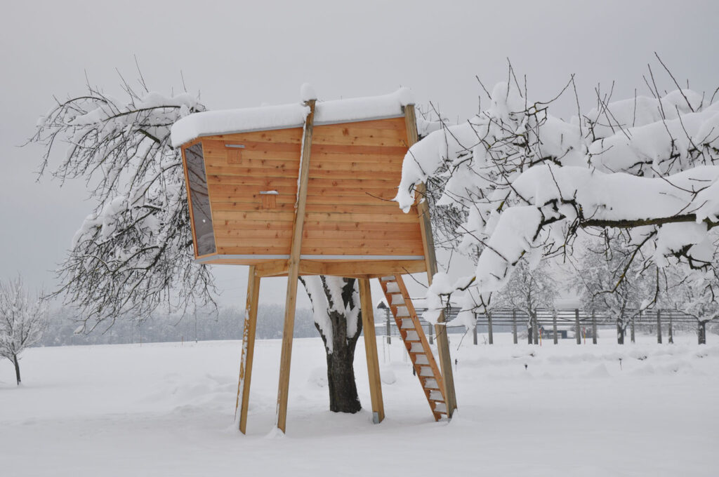 DIY Treehouse for Kids in snow